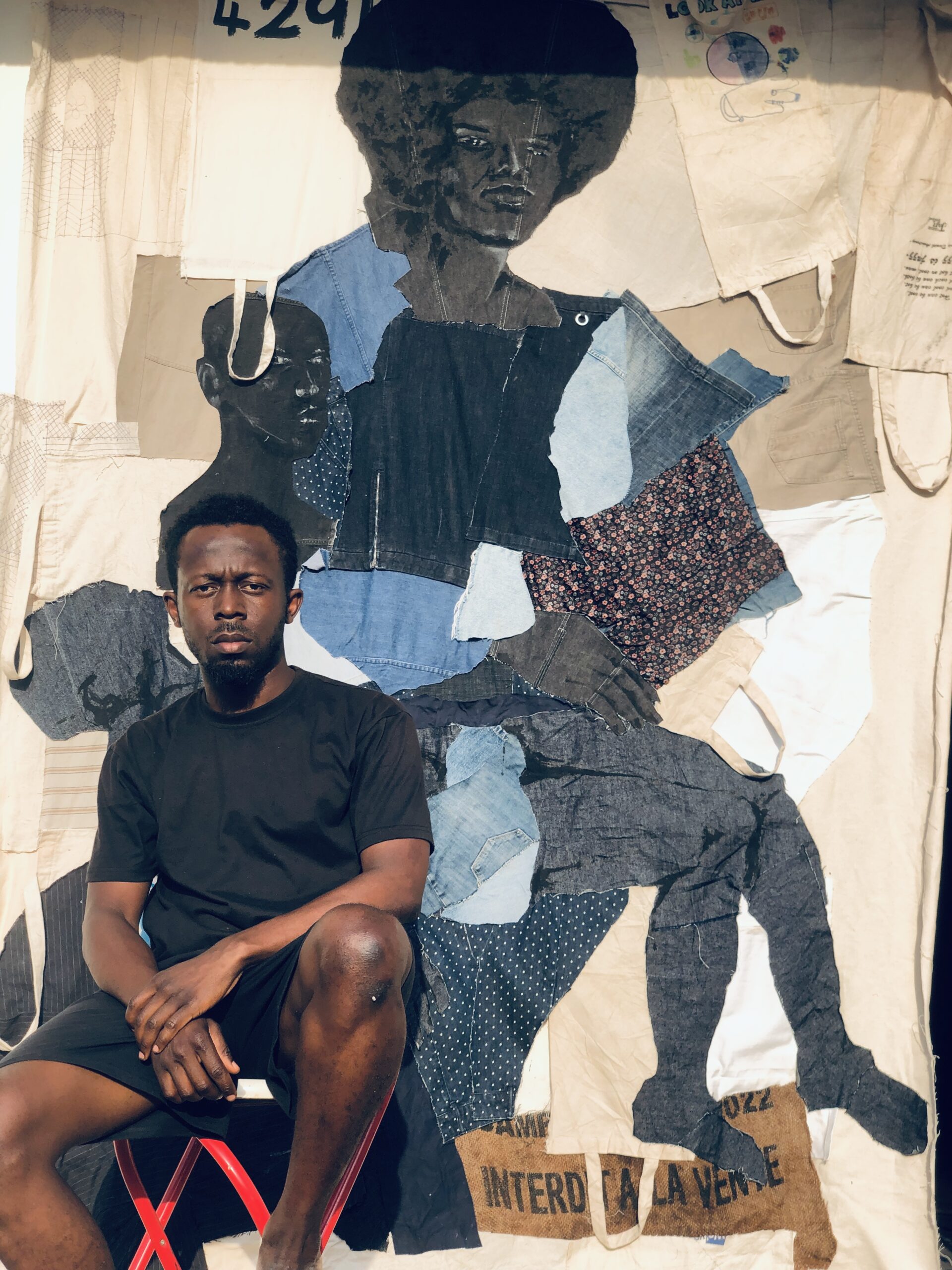 „TOGETHER“ – ein Kunstworkshop mit dem ivorischen Textilkünstler Ange Arthur Koua